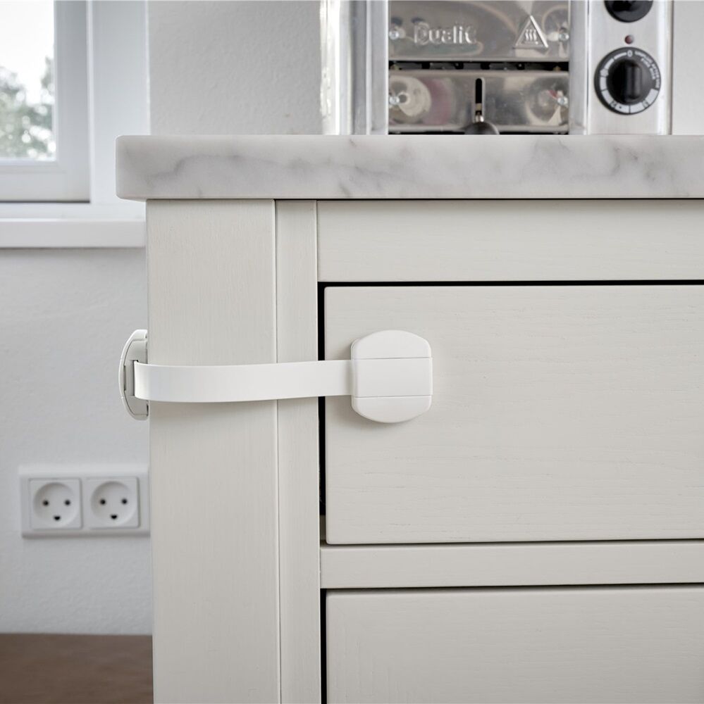 BabyDan Multi Purpose Lock is a high quality multi use a Child Safety Lock , suitable for a full range of kitchen appliances, cupboards and drawers.