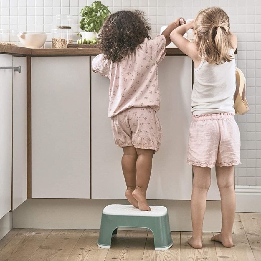 Babybjorn Step Stool Deep Green - Image 2