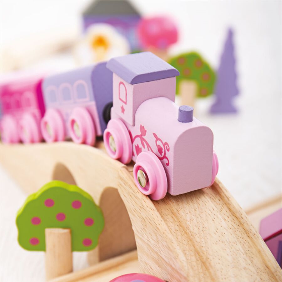BigJigs Fairy Figure Of Eight Train Set - Image 4