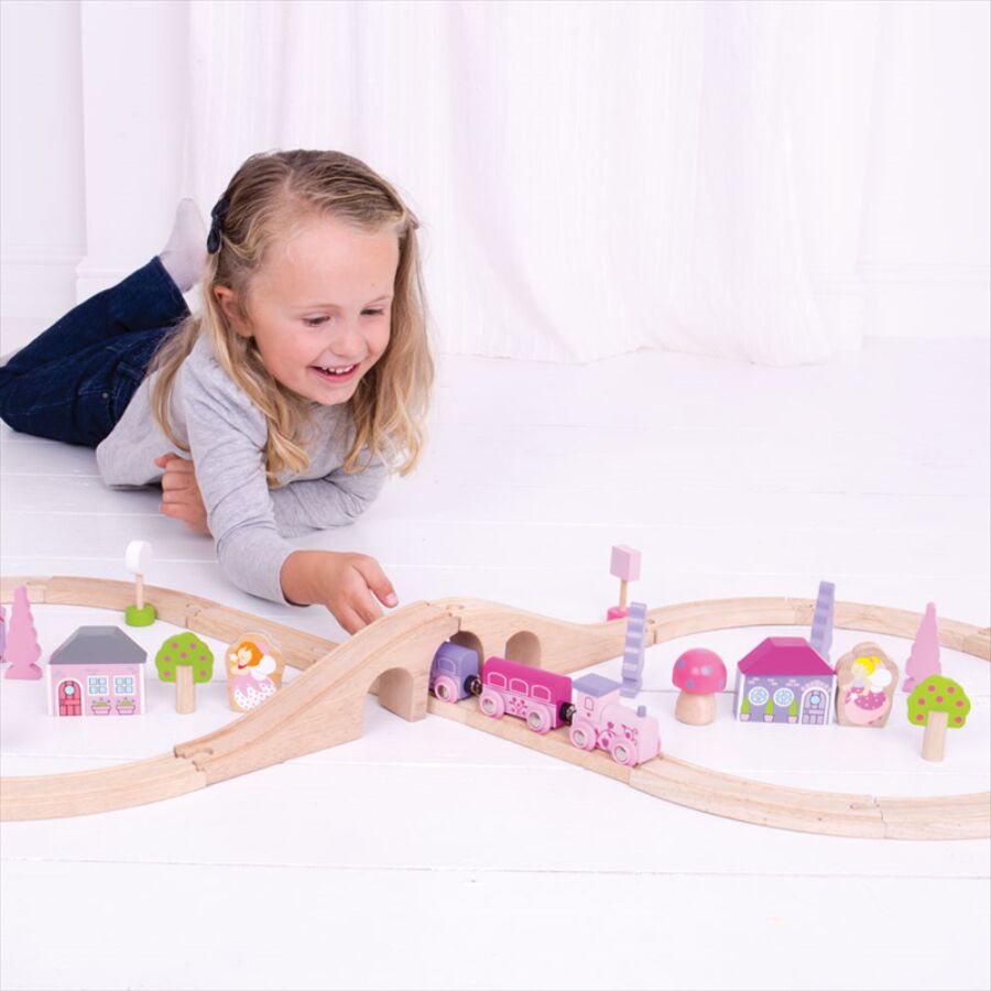 BigJigs Fairy Figure Of Eight Train Set - Image 9