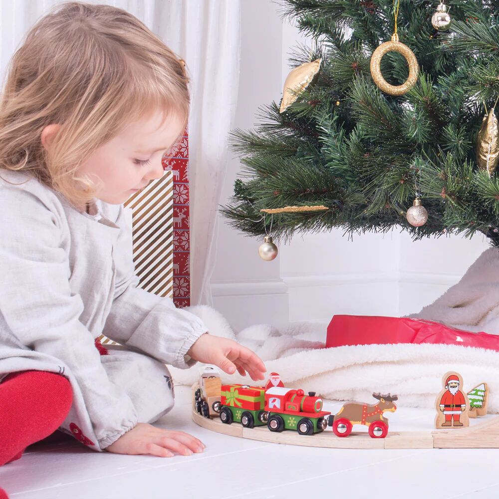 Bigjigs Christmas Train - Image 3