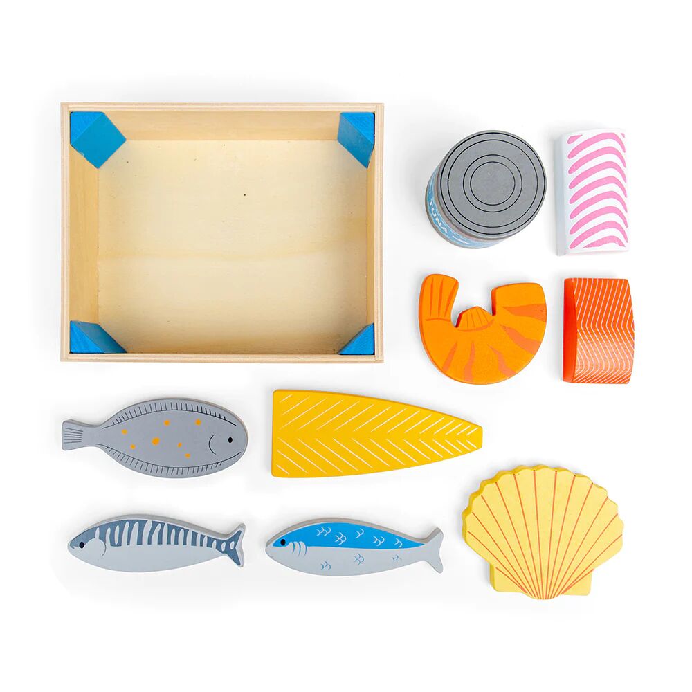 Bigjigs Seafood Crate includes a selection of fish such as salmon, tinned tuna, prawn and more, Fresh from the Fishmongers !