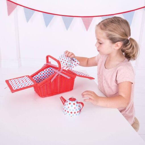 Bigjigs Spotted Basket Tea Set - Image 4