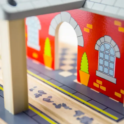 Bigjigs Toys Railway Station 3