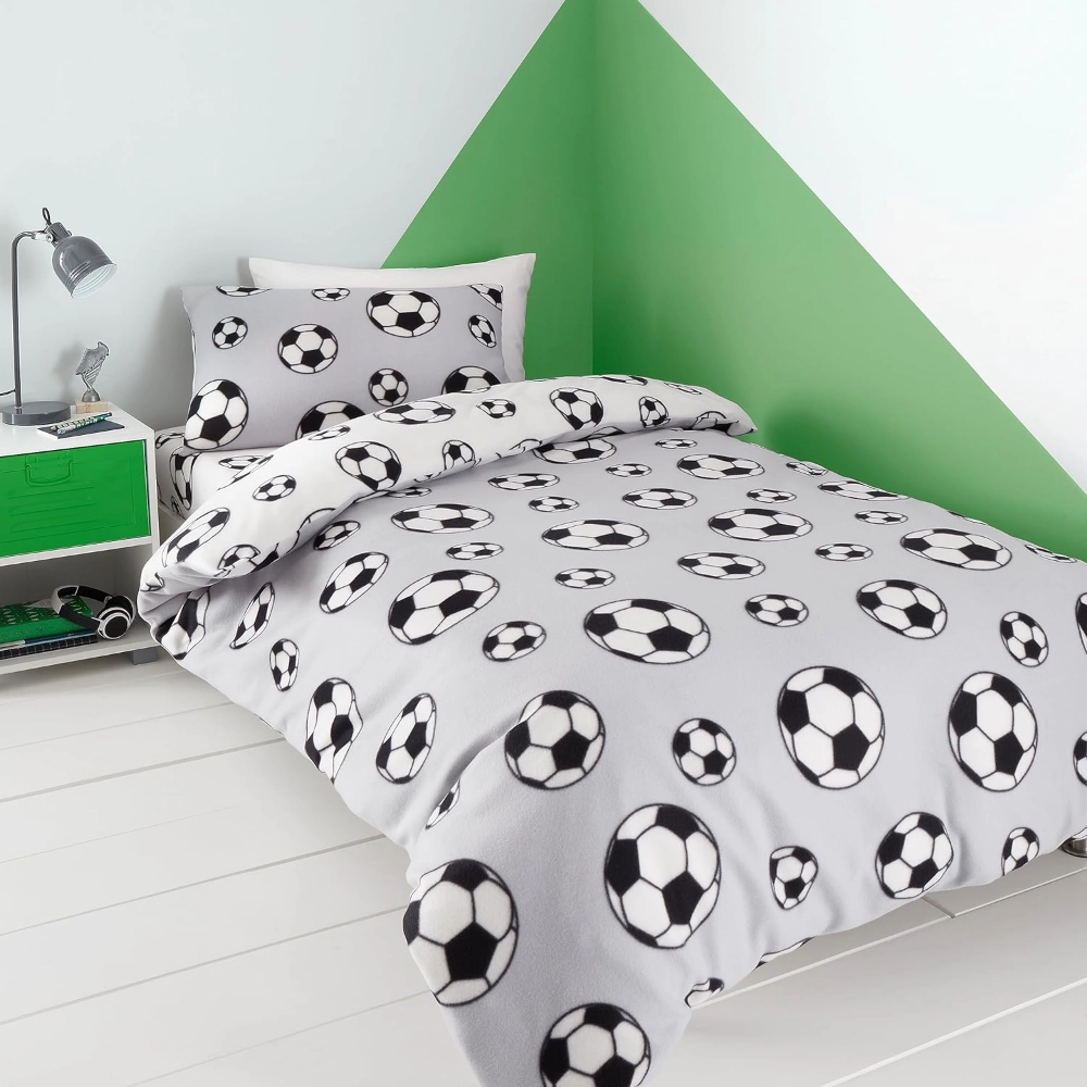Football Fleece Toddler Duvet Cover Set would be ideal for your little football fan, keeping them warm and cosy throughout the night.