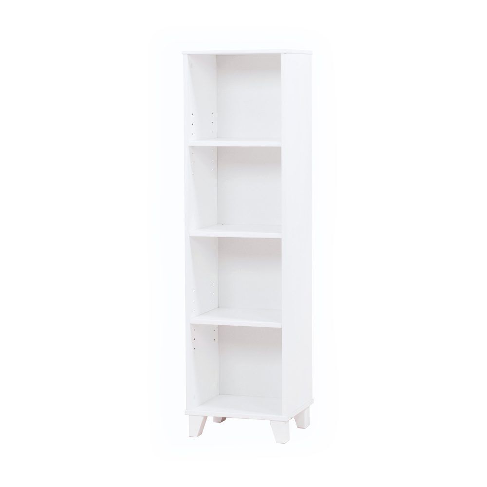The Hoppekids Marie Bookcase is a small, but spacious bookshelf which provides good storage options for books, toys and other treasures