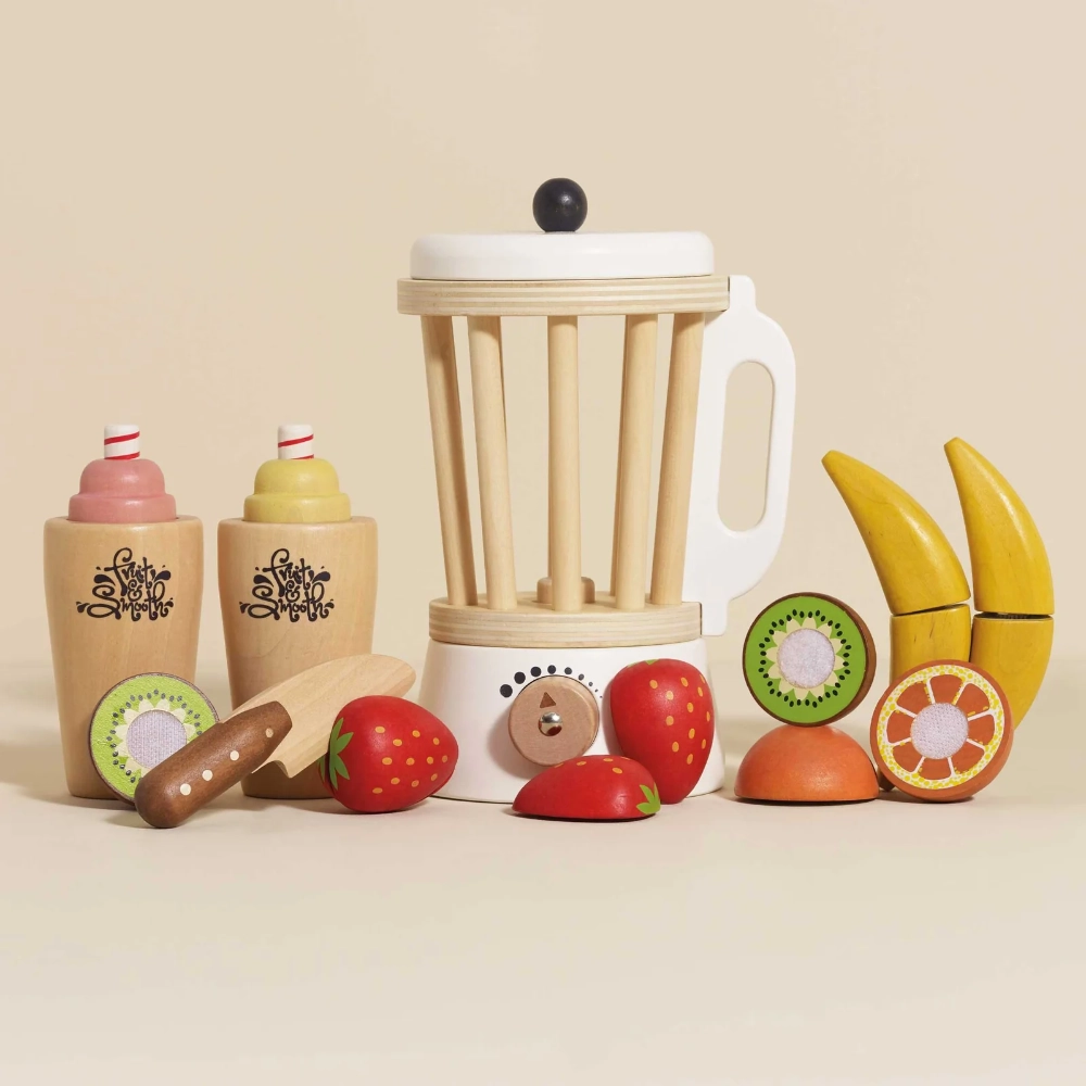 Le Toy Van Blender & Wooden Fruit Set 3