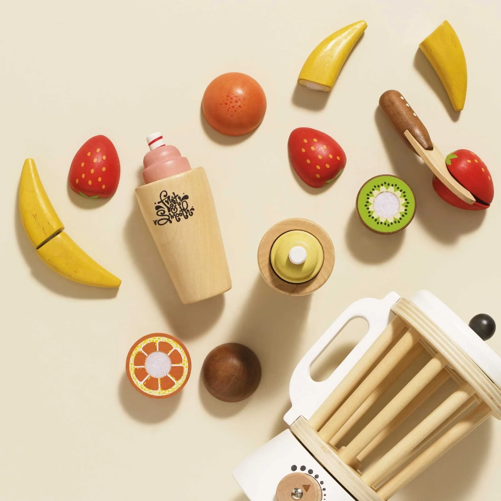 Le Toy Van Blender & Wooden Fruit Set 5