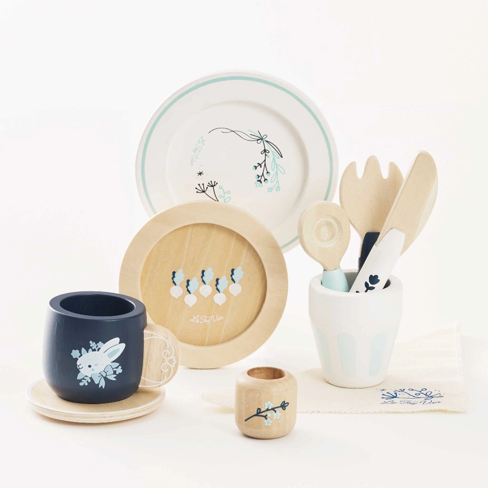 Le Toy Van Cutlery & Dinner Set 02