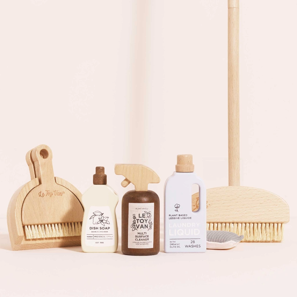 Le Toy Van Eco friendly Cleaning Set 2