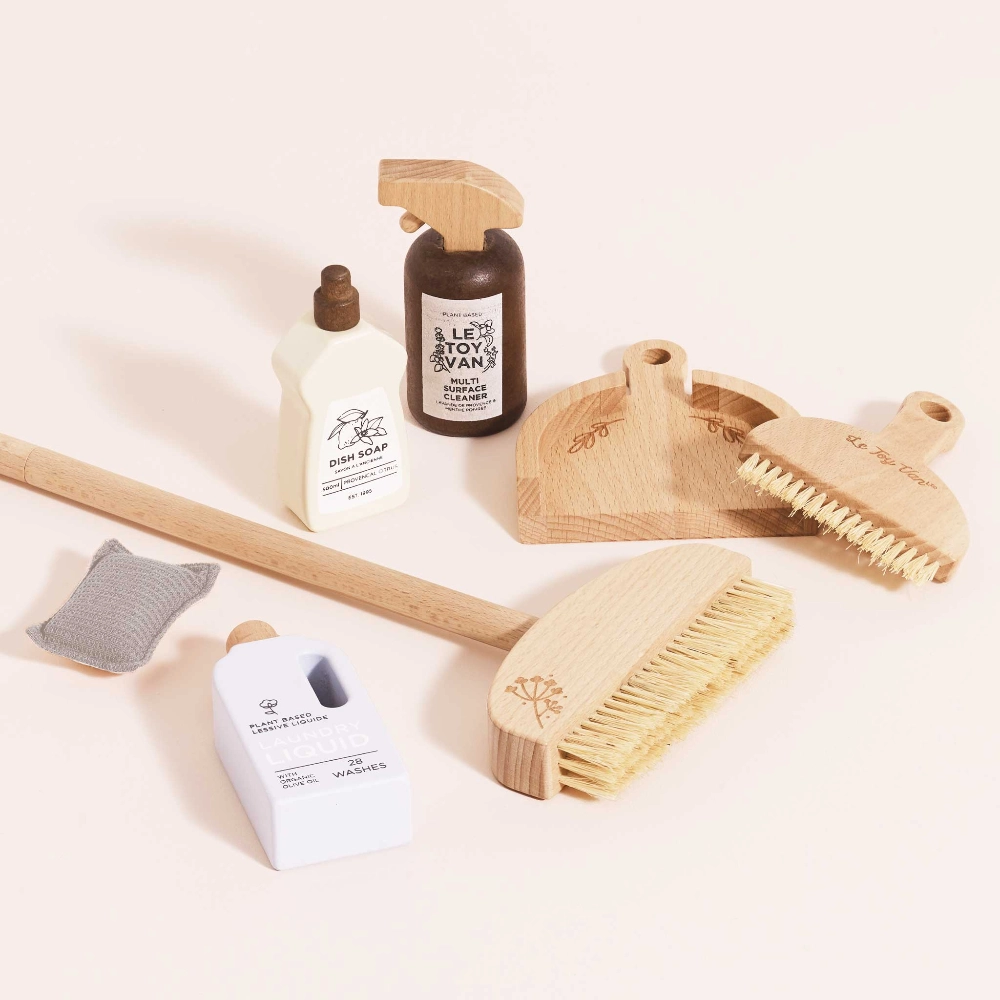 Le Toy Van Eco friendly Cleaning Set 6