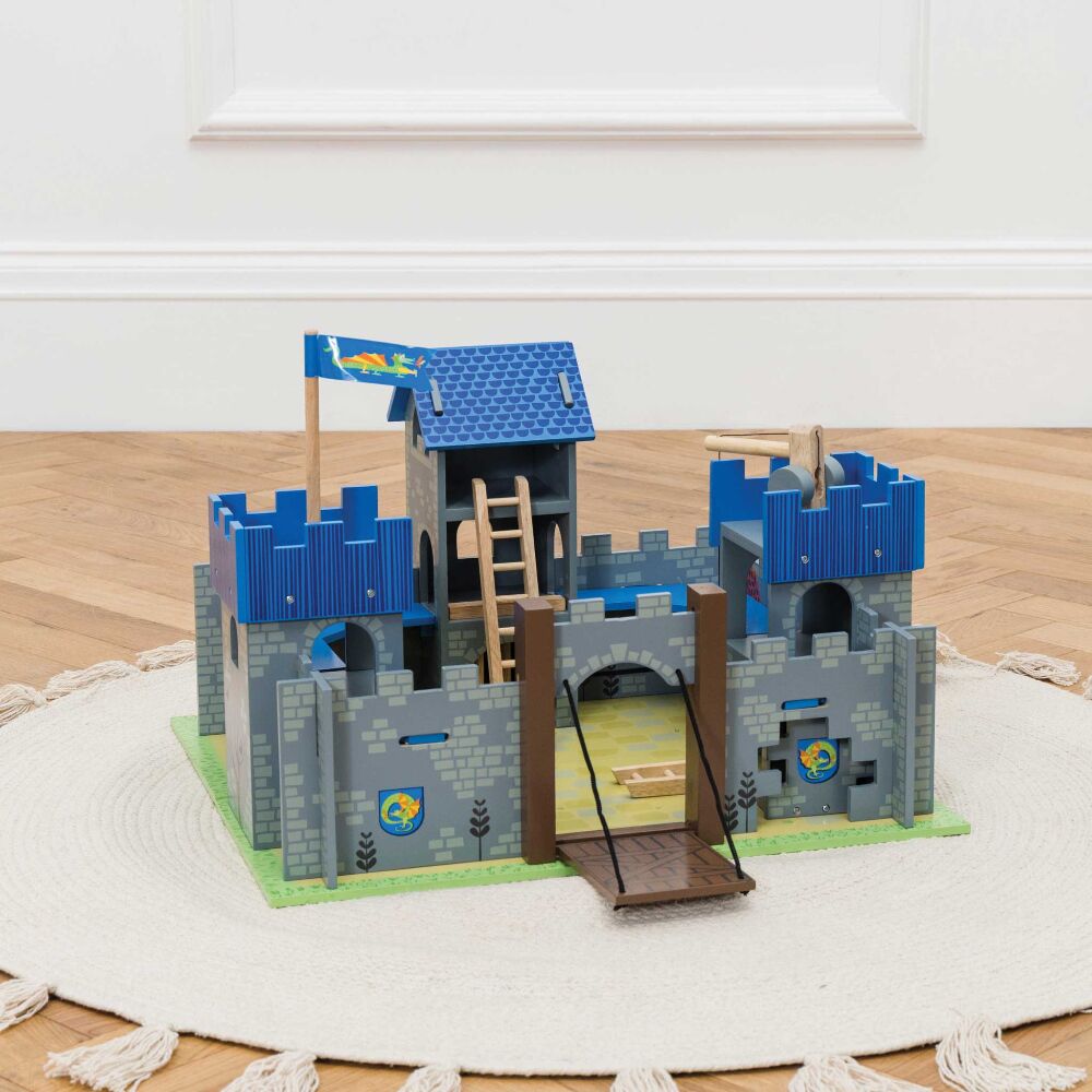 Le Toy Van Excalibur Castle - Image 3