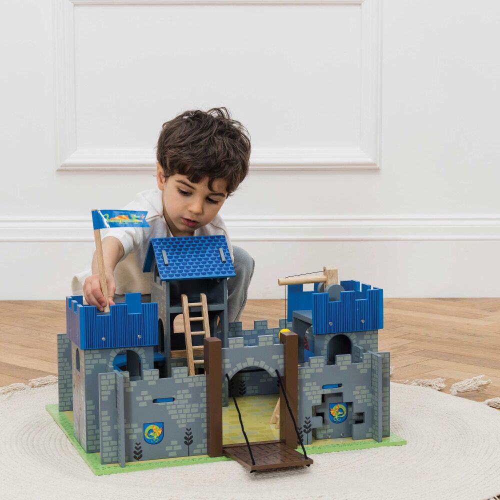 Le Toy Van Excalibur Castle - Image 2