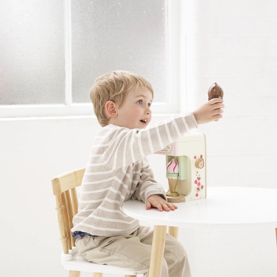 Le Toy Van Ice Cream Machine - Image 6