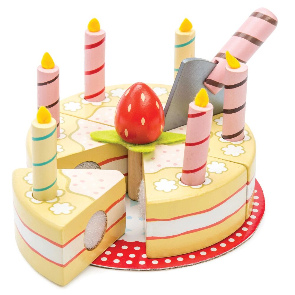 Le Toy Van Vanilla Birthday Cake can be cut into six segments using the cake slice complete with six candles, ideal for any Dolls Tea Party.