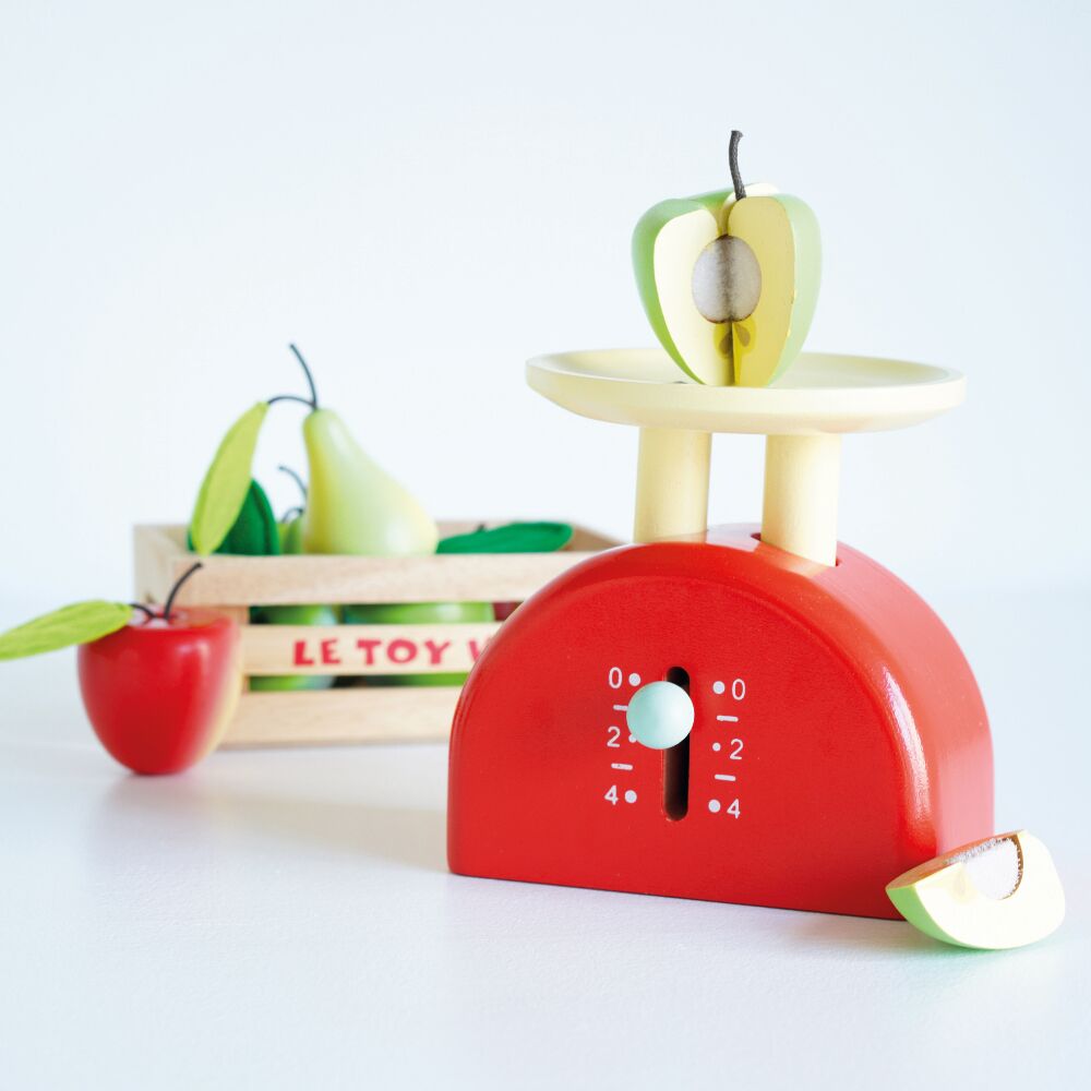 Le Toy Van Weighing Scales - Image 3