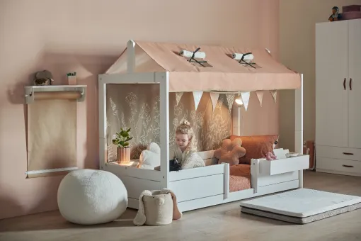 Lifetime 4 in 1 Bed Rabbit Fabric Roof 02