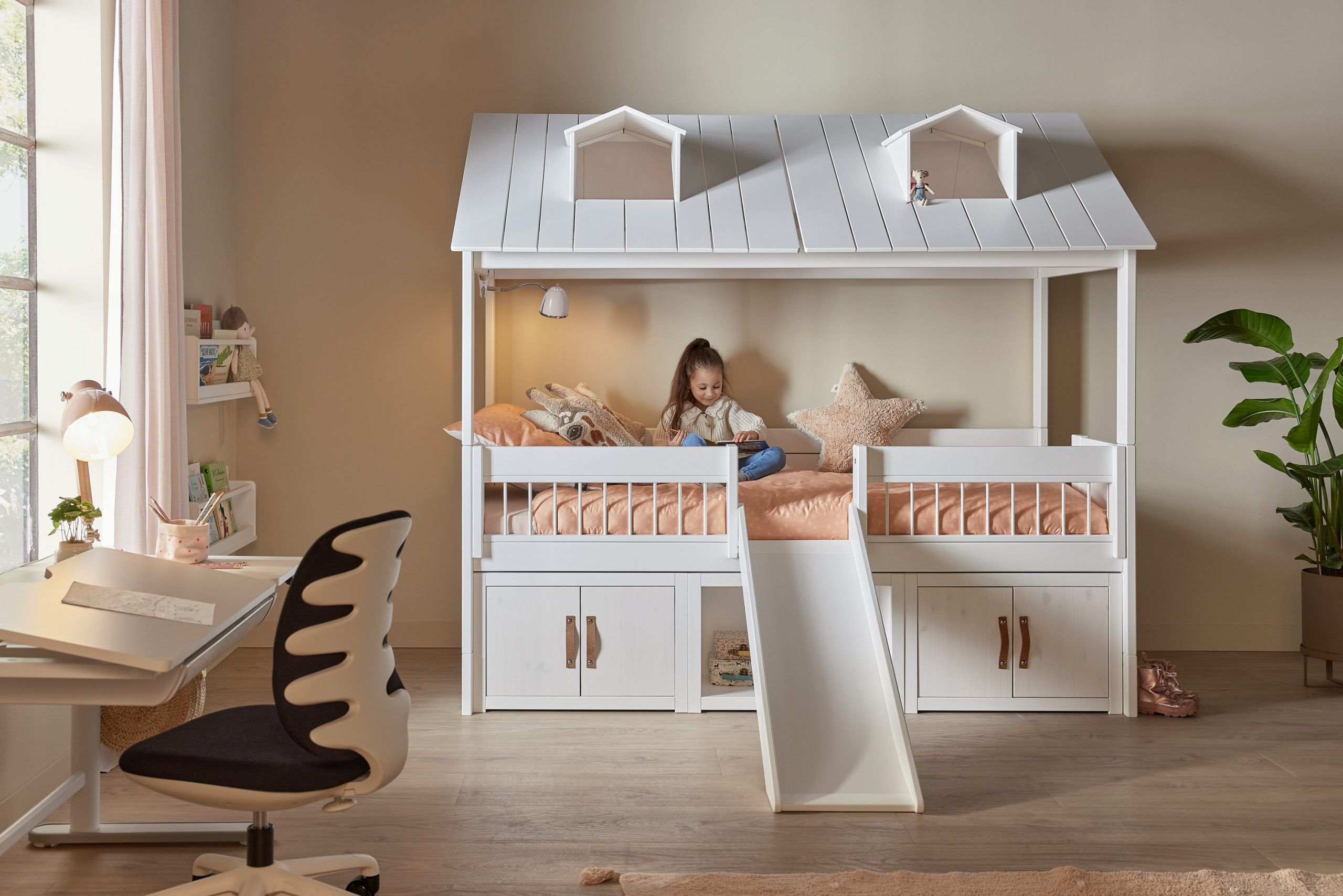 Lifetime Beach House Cabin Bed With Slide - Image 2