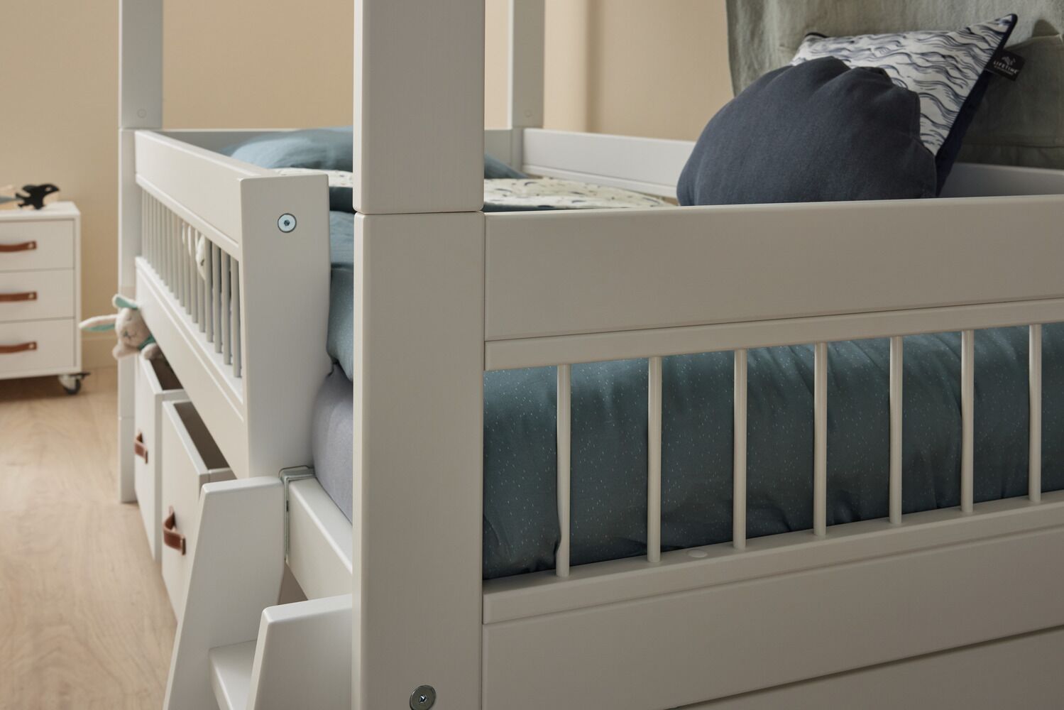 Lifetime Cabin Bed Breeze With Blue Sage Fabric Roof - Image 2