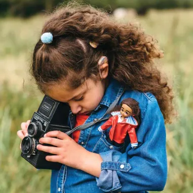 Lottie Doll Wildlife Photographer - Image 3