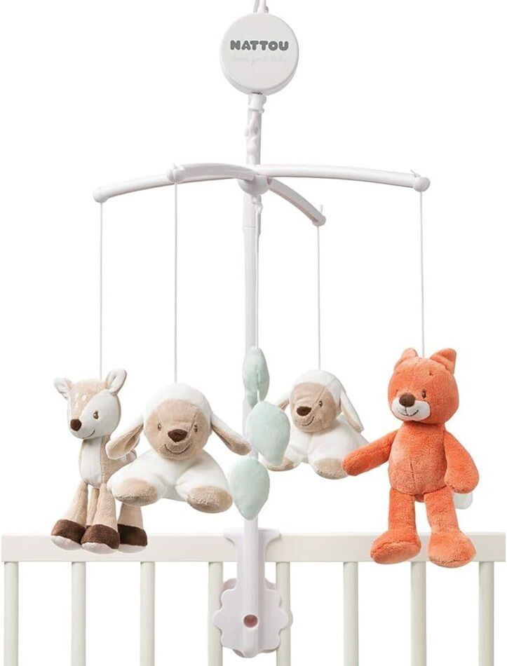 Nattou Musical Mobile Fanny & Oscar plays the soothing lullaby "La-Le-Lu" to help your child gently fall asleep. These rotating and dancing woodland creatures will help to create a great nap or bedtime routine.