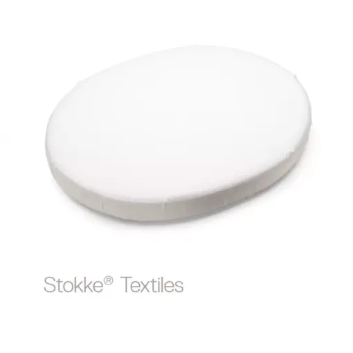 Stokke Sleepi Mini Fitted Sheet is designed to fit the Sleepi Mini mattress, with generous gather and elastication ensuring a snug fit for safer sleeping.