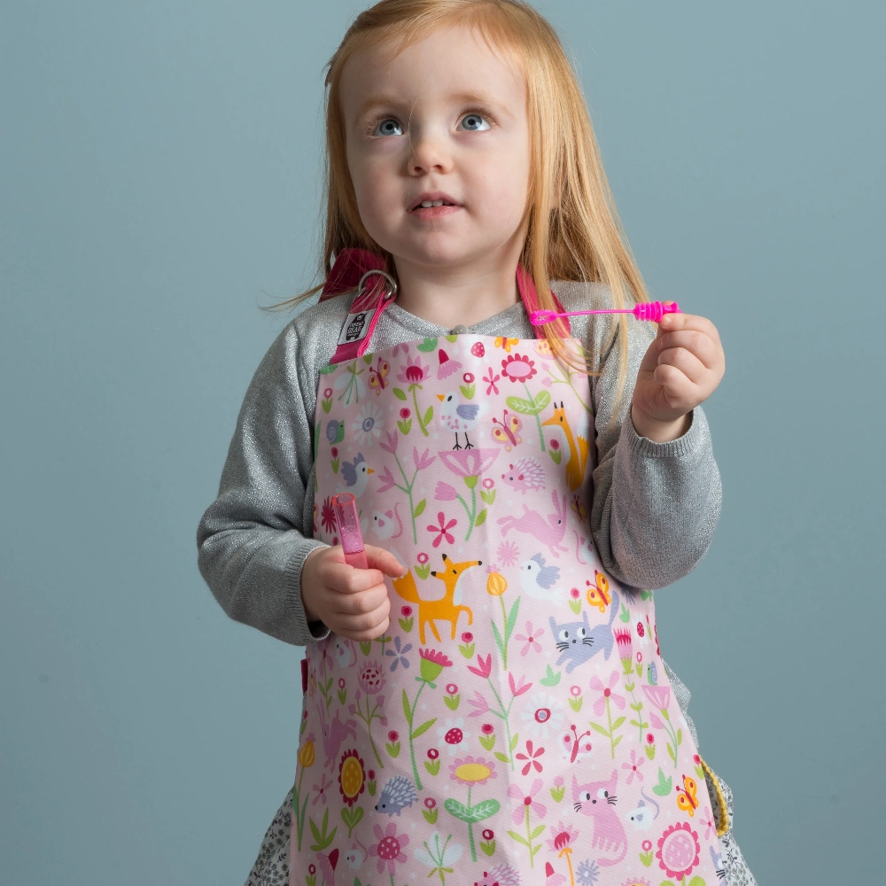 Threadbear Flora's Garden Apron - Image 3
