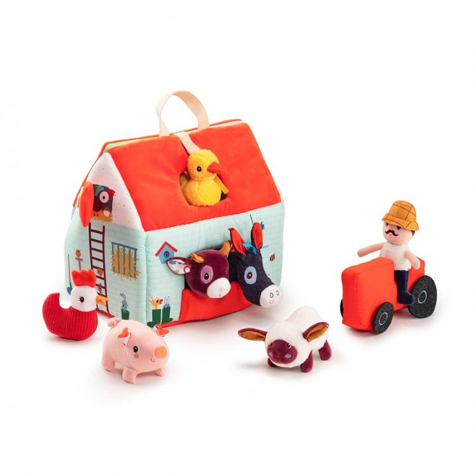 Lilliputiens My First Farm is a little soft toy farmhouse that can be carried anywhere thanks to its handle, complete with a Farmer and animals