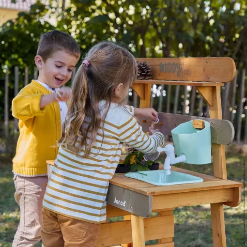 Janod Muddy Lab Outdoor Kitchen - Image 2